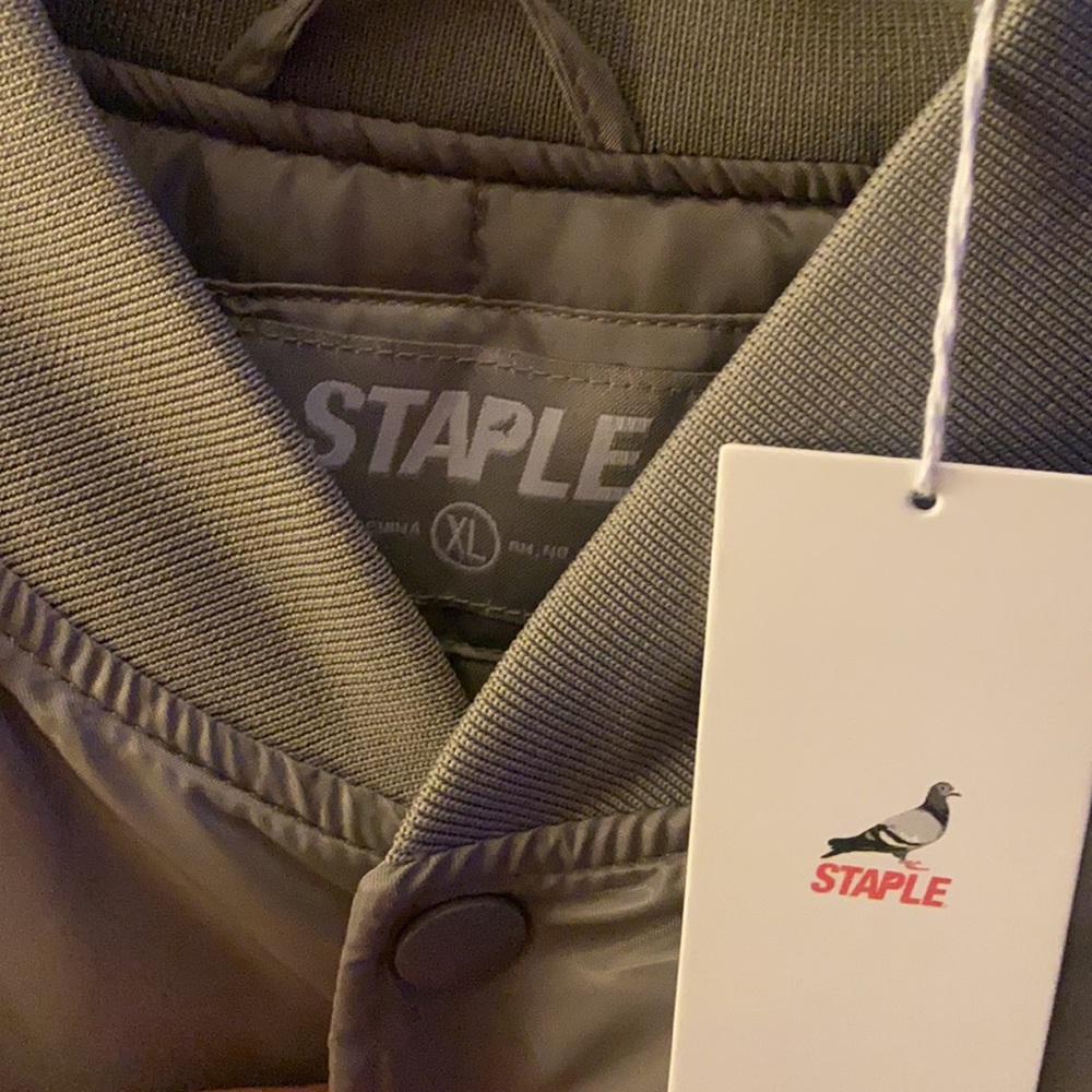 Brand new ! Staple bomber jacket - Picture 2 of 2